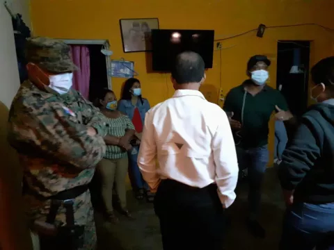 Los atrapan celebrando tremenda fiesta de quinceaños en plena cuarentena en Chiriquí