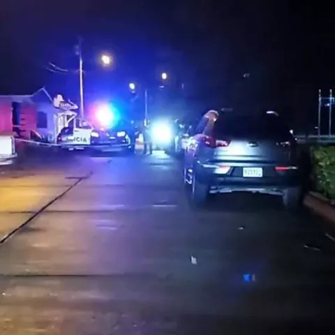 Dos heridos durante una balacera en horas de la noche en Colón