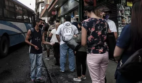 Costa Rica solicita $1,750 millones  al FMI para la crisis