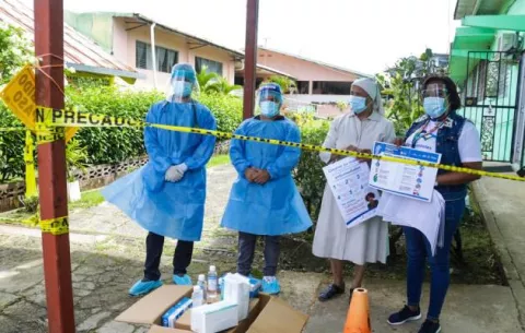 Minsa lanza convocatoria para contratar especialistas para la lucha contra la COVID-19; mientras se registran 1,471 muertes por este virus en Panamá