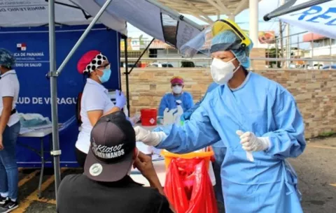 Panamá reporta siete defunciones por COVID-19, una de las cifras diarias más baja de los últimos meses
