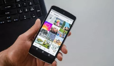 Cuentas de redes sociales clonadas