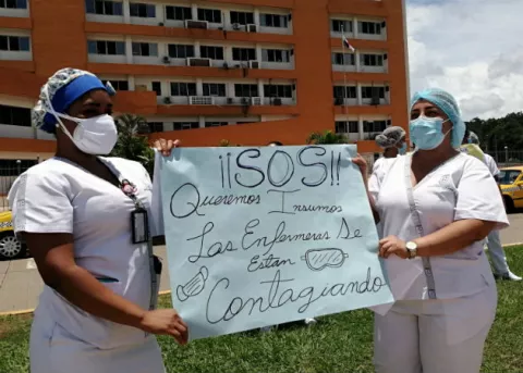 Con repicar de caja y tonadas personal de enfermería protesta en Panamá Oeste 
