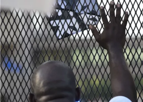 Policías dan su propia versión de agresión contra afroamericano Jacob Blake