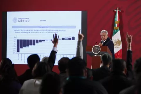 México anuncia que participará en otros tres ensayos clínicos de la vacuna para COVID-19