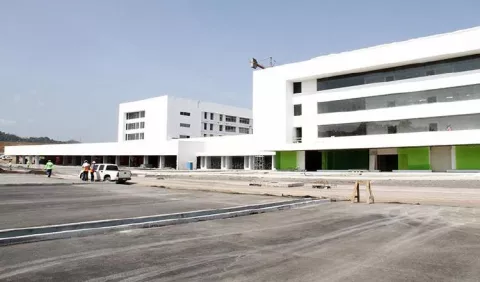 Peso de la ley podría caerle a funcionarios públicos que paralicen obras del Estado