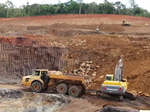 Realizan trabajos de voladuras controladas el 1 y 3 de septiembre para la rehabilitación de la carretera Panamericana