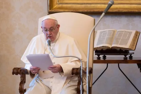 El papa: "Qué triste si para la vacuna se diese prioridad para los más ricos"