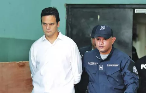 Raúl De Saint Malo recibe trato preferencial, en comparación a exfuncionarios investigados, a pesar de ser condenado por el delito de blanqueo de capitales