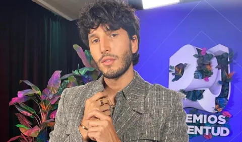 Sebastián Yatra presenta 'A dónde van'