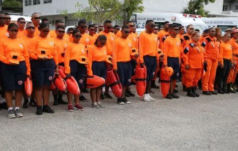 Sinaproc inicia búsqueda de 13 personas reportadas como desaparecidas tras crecida de río en Calovébora, Veraguas