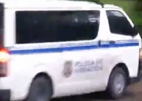 Agentes de Migración costarricenses abandonan a dos nicaragüenses a su suerte 