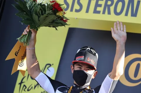 Cadel Ewan gana el esprint de Sisteron y Alaphilippe sigue de líder en el Tour de Francia