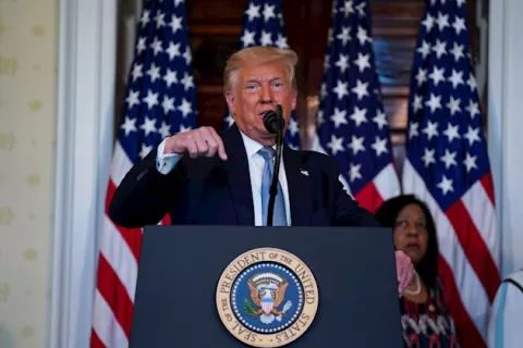 Trump responde a Michelle Obama que sin su marido él no sería presidente