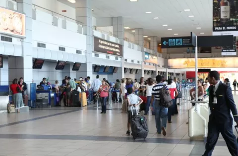 Estados Unidos emite aviso de viaje,  donde advierte a ciudadanos sobre restricciones adoptadas en Panamá por pandemia de COVID-19