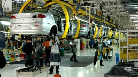 Producción industrial en  Brasil crece 8% en julio y sigue en recuperación