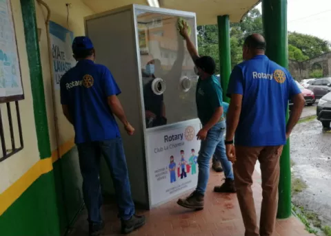 Habilitan en el centro de salud de Lídice en Capira, cabina para la toma de muestras de hisopado 