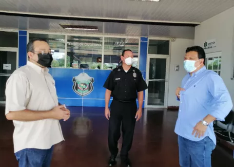 Hacen pruebas de hisopado a unos 73 privados de libertad de la cárcel de Chitré 