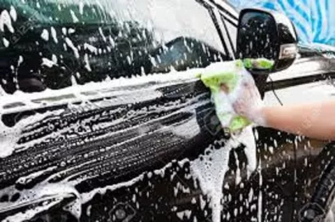 Lavado de autos con agua potable sería historia en Panamá