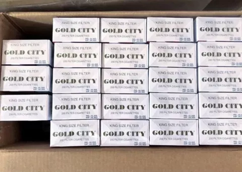 Cae camionero con más de tres millones de unidades de cigarrillos de presunto contrabando en Guabalá