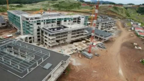 Gobierno analiza alternativas para culminar obra de la Ciudad de la Salud en medio de la polémica por FCC