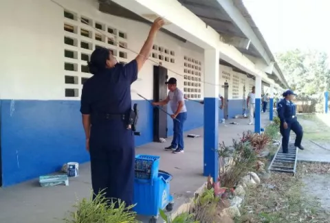 Docentes rechazan que los trabajadores manuales sean los que  realicen la sanitización en los colegios