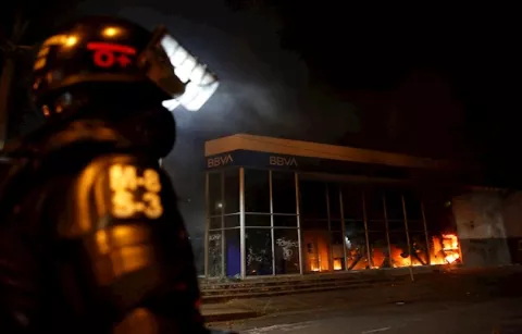 Una mujer atropellada por un autobús es la undécima fallecida en las protestas en Colombia