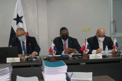 Asamblea Nacional aprueba 3.3 millones de dólares para el IMA, institución que regalará  jamones en diciembre