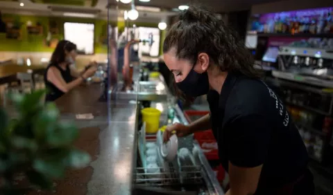 Recaudación en México caerá hasta 14% por crisis de empleo