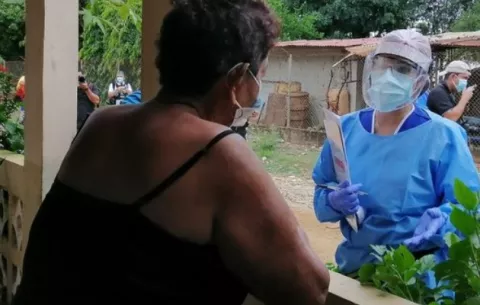 Fantasma del rebrote de la COVID-19 aumenta con reapertura de actividades y la desobediencia social