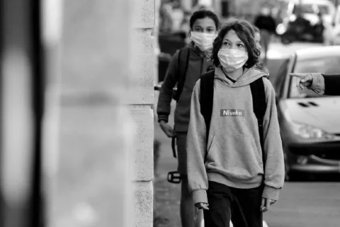 Hacia una crítica a la “nueva normalidad”