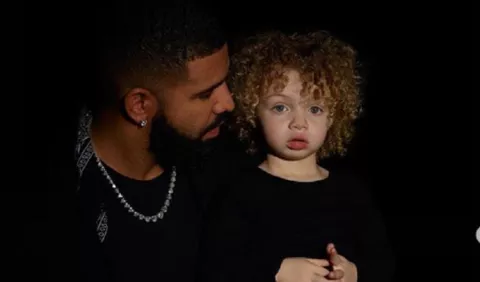 Drake está orgulloso de su hijo 