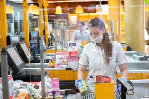 OIT: Pandemia ha destruido casi 500 millones de empleos