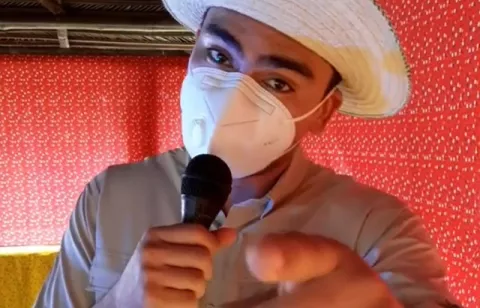 Kendal Royo hijo sorprendió con su destreza frente a las cámaras y el parecido con su padre