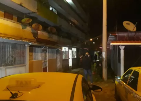Sicarios matan a tiros a un joven apodado "Mosi" en la comunidad de La Feria en Colón