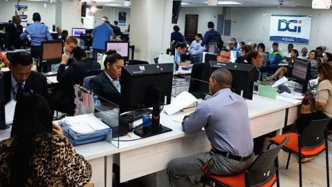 Ingresos Tributarios en agosto disminuyen 38% por la pandemia