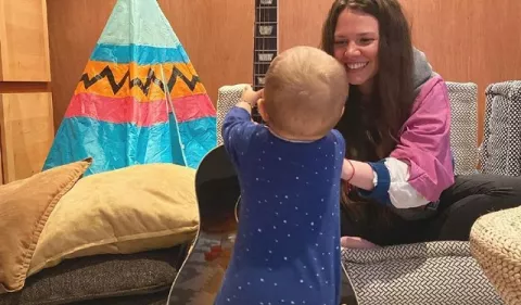 Joy Huerta muestra su lado más tierno