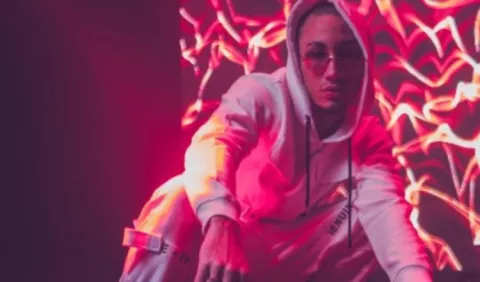 Omar Courtz estrena sencillo junto a Pitbull