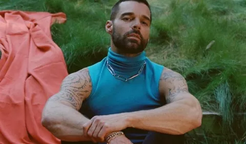 Ricky Martin afirma que llevar a sus hijos a las giras es su equilibrio entre su carrera y la familia