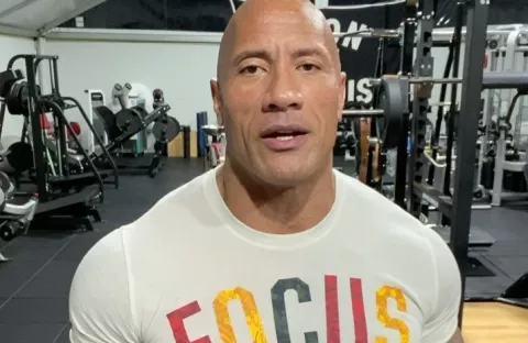 Dwayne 'La Roca' Johnson y toda su familia le ganaron la batalla a la COVID-19