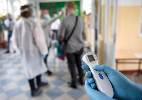 La forma de transmisión del virus, un debate intenso desde el principio