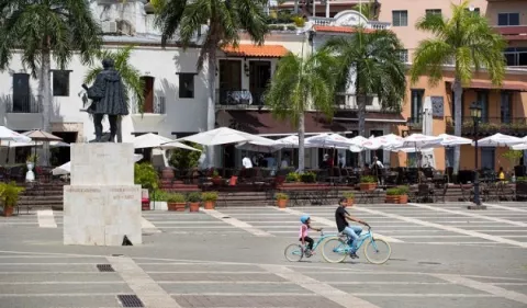 República Dominicana busca recuperar su turismo con seguridad para el extranjero e incentivos para los nativos