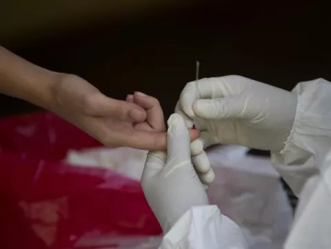 Austria espera poder empezar a vacunar contra la COVID-19 al personal sanitario en enero de 2021