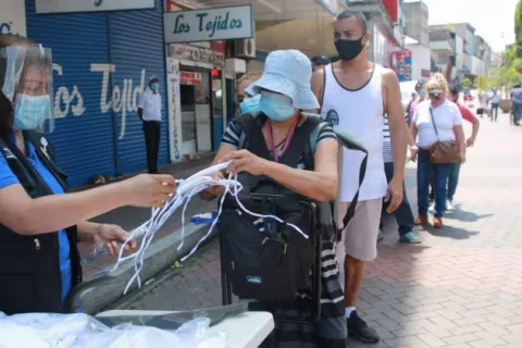 Verifican que almacenes cumplan con las medidas de bioseguridad