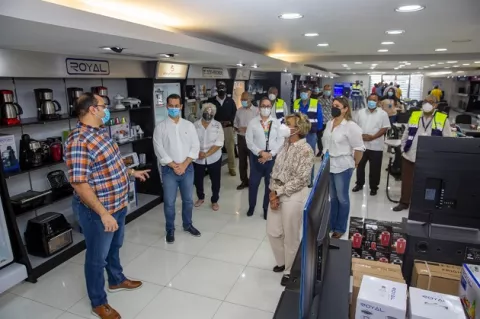Verifican medidas de bioseguridad en varios comercios de la Zona Libre de Colón