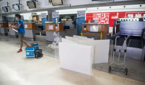 KLM acuerda un plan empresarial de ayuda estatal, pero sin los pilotos