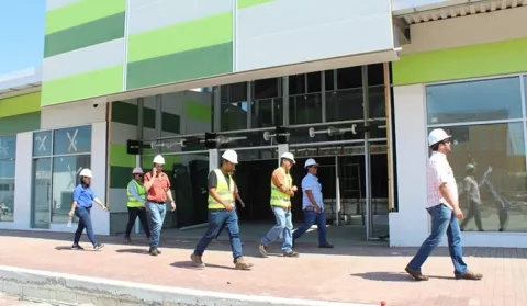 Pequeños comerciantes esperan la pronta apertura del mercado público de Chitré