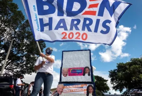 El 58% de los que ya votaron en Florida lo hizo por el candidato demócrata Joe Biden, según encuesta