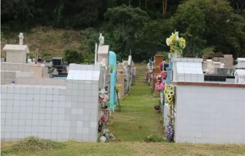  Alcaldía de Boquete cobrará impuesto a quienes no limpien tumbas de familiares