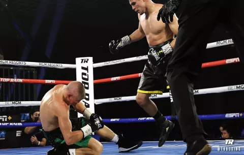 ¿La pelea del año? Zepeda le propina certero nocaut a Baranchyk y gana el pleito de las ocho caídas